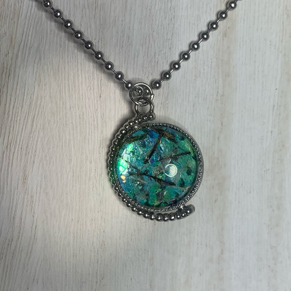 Handmade Necklace - Picture 3 of 3